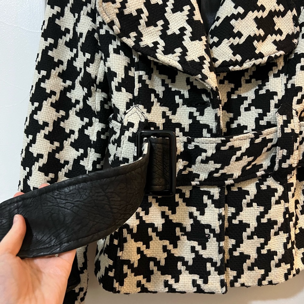 Houndstooth Wool Blend Jacket With Reversible Belt - image 2